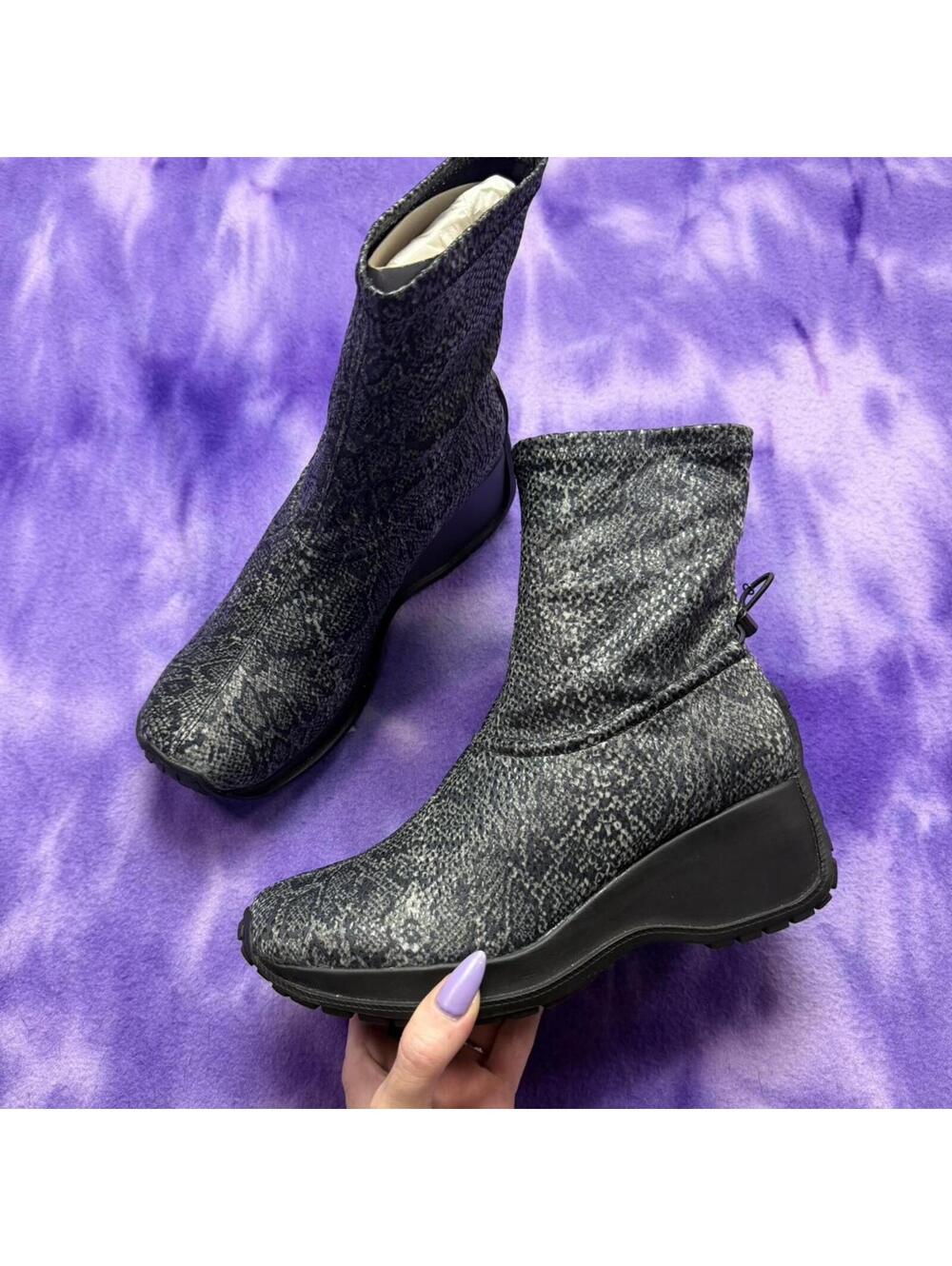 Bee fly deadstock y2k snake print wedge rugged sock boots